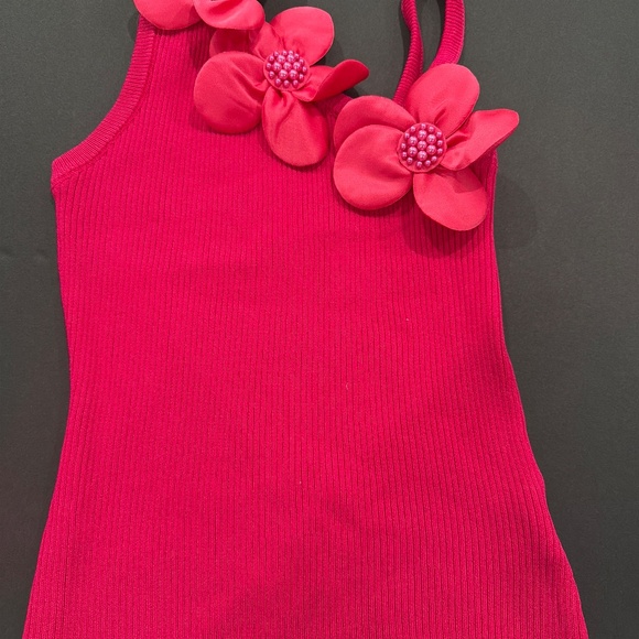 Hot Pink Ribbed Tank with 3D Flower Detail – New with Tags - Picture 2 of 3